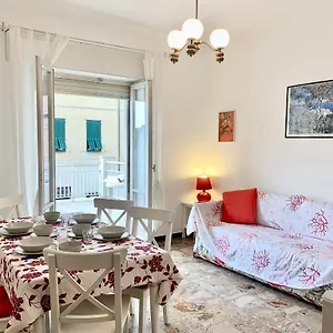 Casa Vacanza! A 50m Dal Mare! Casa vacanze Bordighera